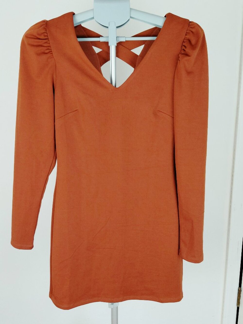 Love Riche Cross Back Mini Dress Women's Size Small Rust Double V-Neck